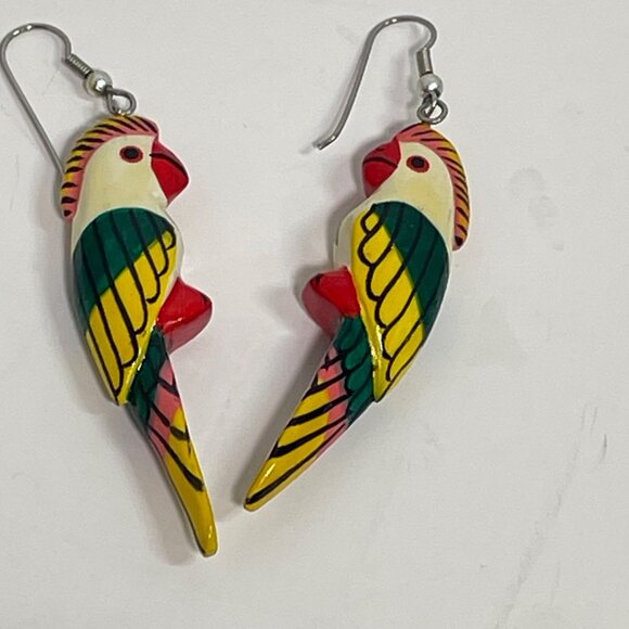 Hand-Painted wooden Parrot Dangle Earrings with Vibrant Tropical Colors - Picture 3 of 7
